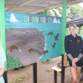 Family volunteering in costa rica