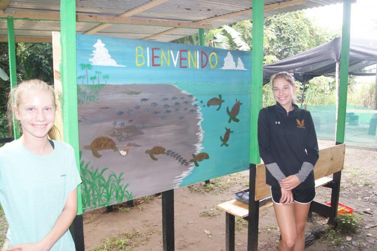 Family volunteering in costa rica