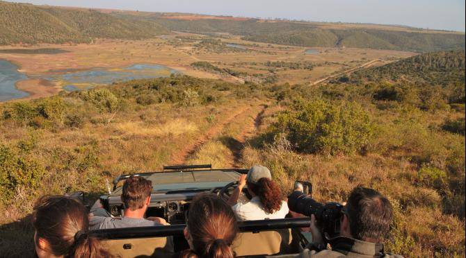 Volunteers looking at view in Kariega