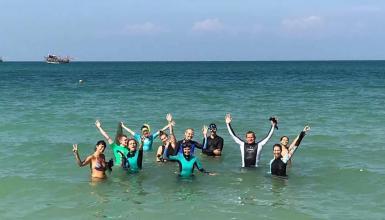 Volunteer group in water in Thailand