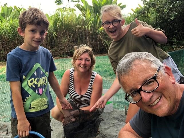 Smith family volunteers Costa Rica