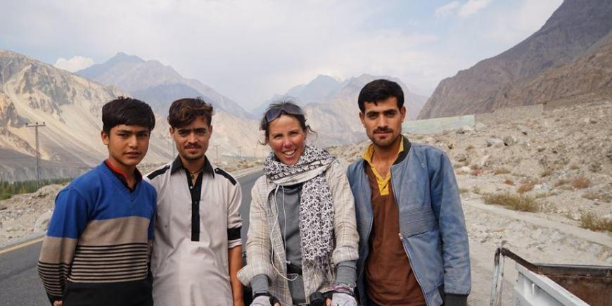 Rae Hadley travel with group