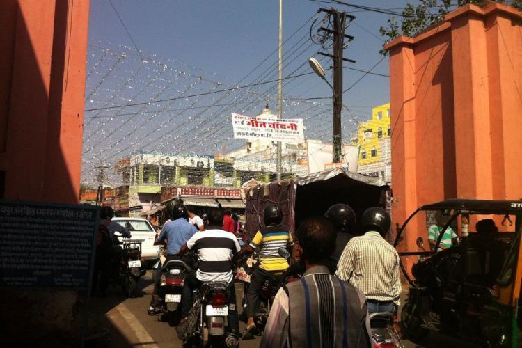 Busy traffic in Jaipur, India