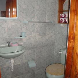 Bathroom Volunteer accommodation in Galapagos