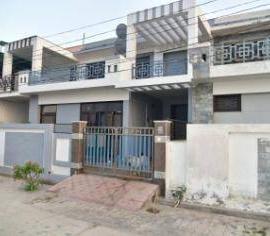 Volunteer house India