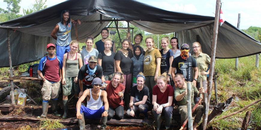 volunteers forest camp in Borneo